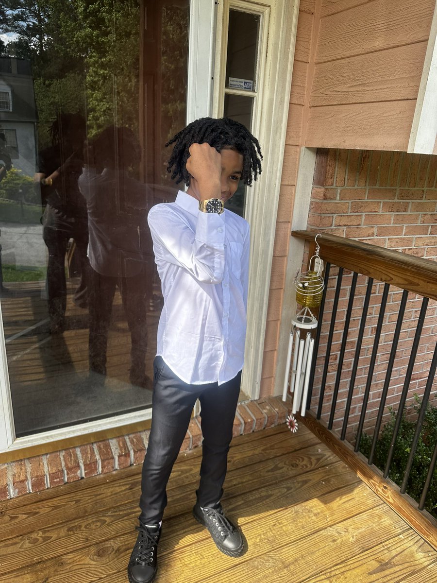 darkskinmia5's tweet image. My baby is graduating elementary tdy omgggg im cryinggggg🥺🥺🥺🥺🥺🥺🥺🥺🥺 #6thgrader