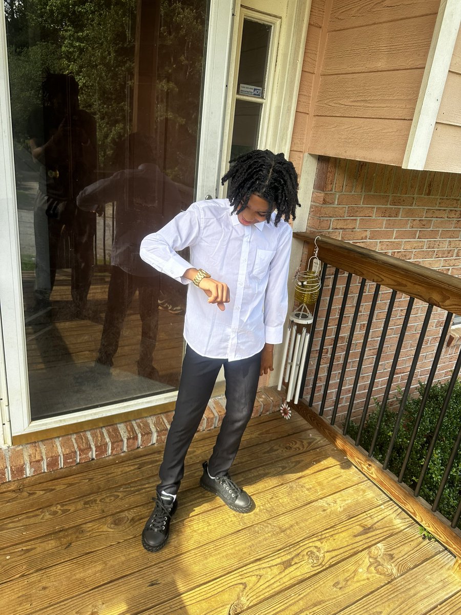 darkskinmia5's tweet image. My baby is graduating elementary tdy omgggg im cryinggggg🥺🥺🥺🥺🥺🥺🥺🥺🥺 #6thgrader