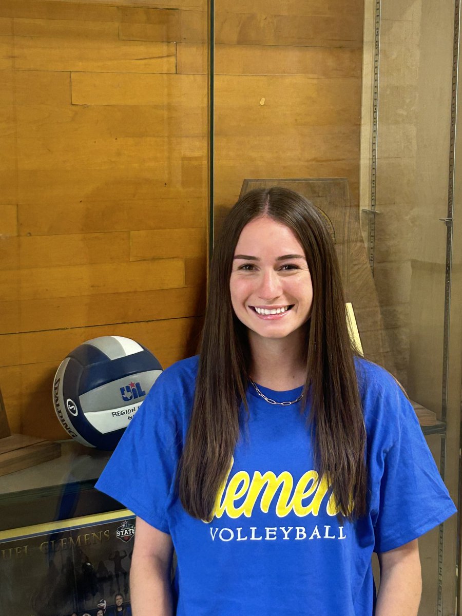 samuelclemensvb's tweet photo. We’re thrilled to welcome back home @lillie_milner as our new Varsity Assistant and Math teacher! We are so excited to see all that she will bring back to Clemens volleyball… This time as a coach! @SamuelClemensHS @scbuffalostrong #GoBuffs #OnceABuffAlwaysABuff https://t.co/2zd3tkWPj7