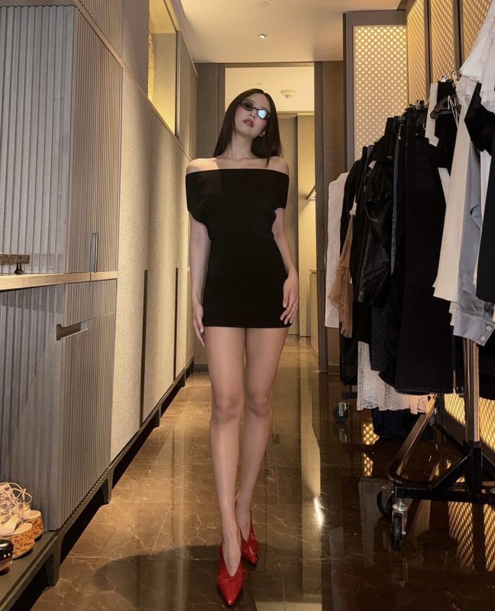 Jennie_Body's tweet photo. https://t.co/IlKdCZ3LAF