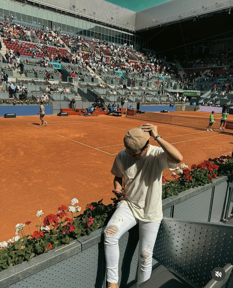 GallitoVip's tweet image. Mucho colega criticándome pero no los veo viviendo la aventura real y lo que realmente se puede hacer con las apuestas deportivas😬

Gano y pierdo como todos pero soy feliz viviendo mi sueño de cerca haciendo presencia en los eventos mas importantes del mundo tratando de llevar…