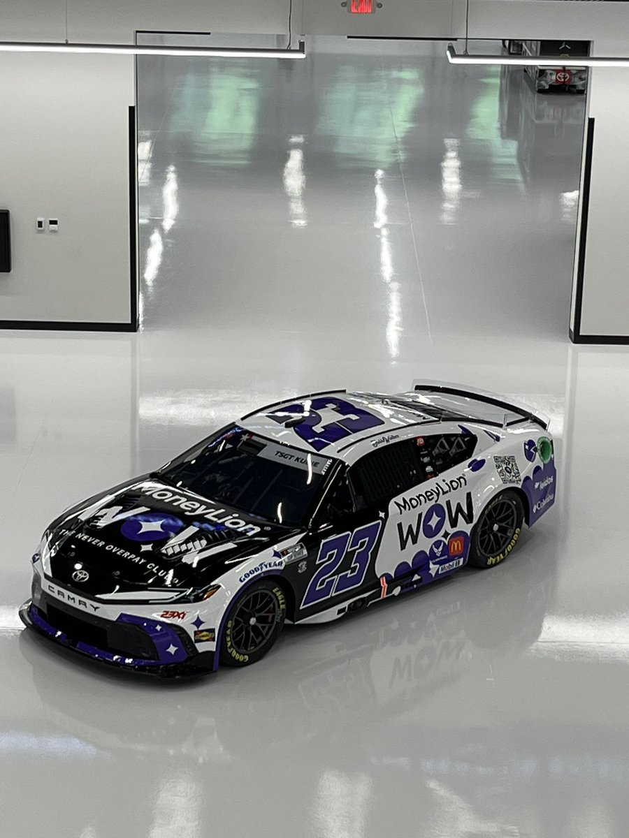 ChanceBW23's tweet photo. What an absolute blast, Airspeed is absolutely gorgeous! Huge thank you to everyone at the event, I finally met @sarahdavisagain @philenespanol and @ShaneMundy45! It was pleasure meeting you guys! Thank you @slauletta @BubbaWallace @23XIRacing @dennyhamlin for the amazing event! https://t.co/Utt5Yg4BxK
