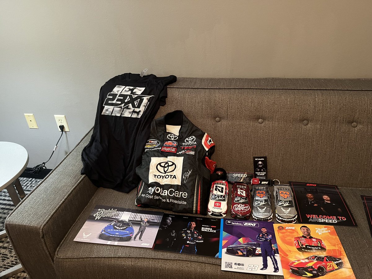 ChanceBW23's tweet photo. What an absolute blast, Airspeed is absolutely gorgeous! Huge thank you to everyone at the event, I finally met @sarahdavisagain @philenespanol and @ShaneMundy45! It was pleasure meeting you guys! Thank you @slauletta @BubbaWallace @23XIRacing @dennyhamlin for the amazing event! https://t.co/Utt5Yg4BxK
