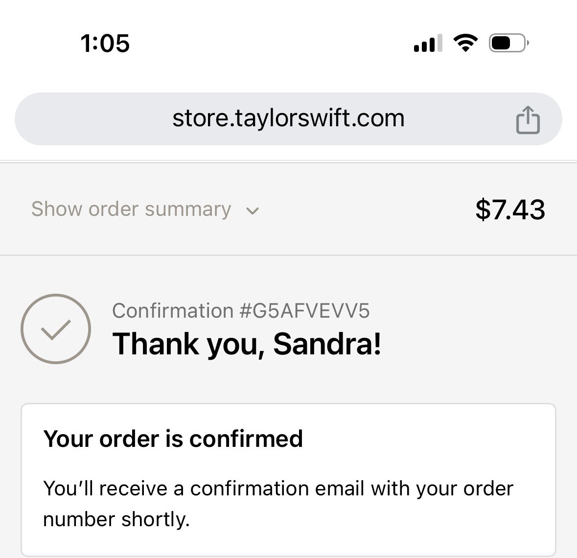 channiestaytay's tweet photo. @taylornation13 Never run so fast in my life #Swiftafboi #TTPDLiveFromParis https://t.co/jgbFz99Y8v