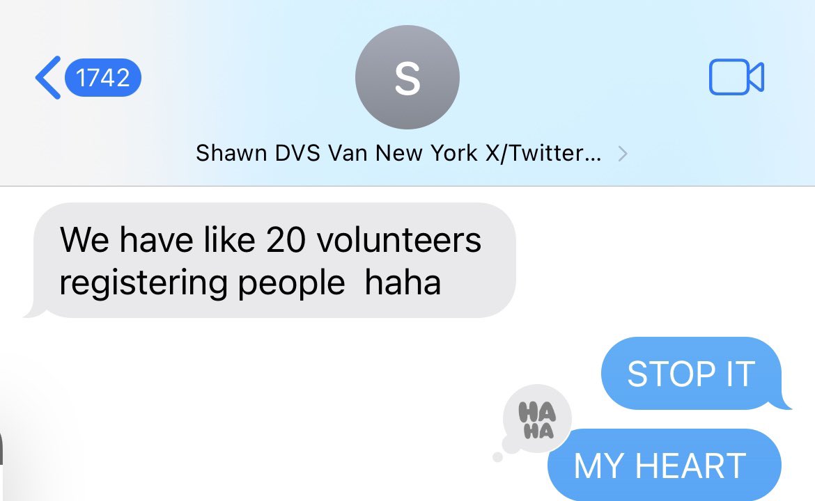 ScottPresler's tweet photo. I’m hearing reports that there are about 20 volunteers at the South Bronx Trump rally
getting everyone registered to vote! https://t.co/qsAGQCC8M0