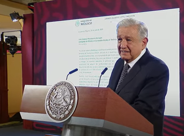 LnkFong's tweet photo. Con esta cara el maldito HDP de AMLO "lamentó" la muerte de Dante Emiliano a quien simplemente llamó "este niño". Sus condolencias fueron de siete segundos y luego dedicó tres minutos a hacerse la víctima. Un niño es asesinado y la víctima es él, el gran miserable. https://t.co/DQnh3d3VjZ