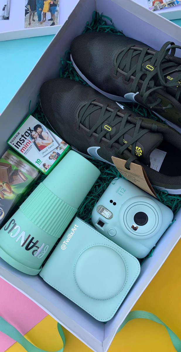 bloomworld__'s tweet photo. GIFT BOXES 😍 || What’s Your favourite slide https://t.co/oU6bi1rwro