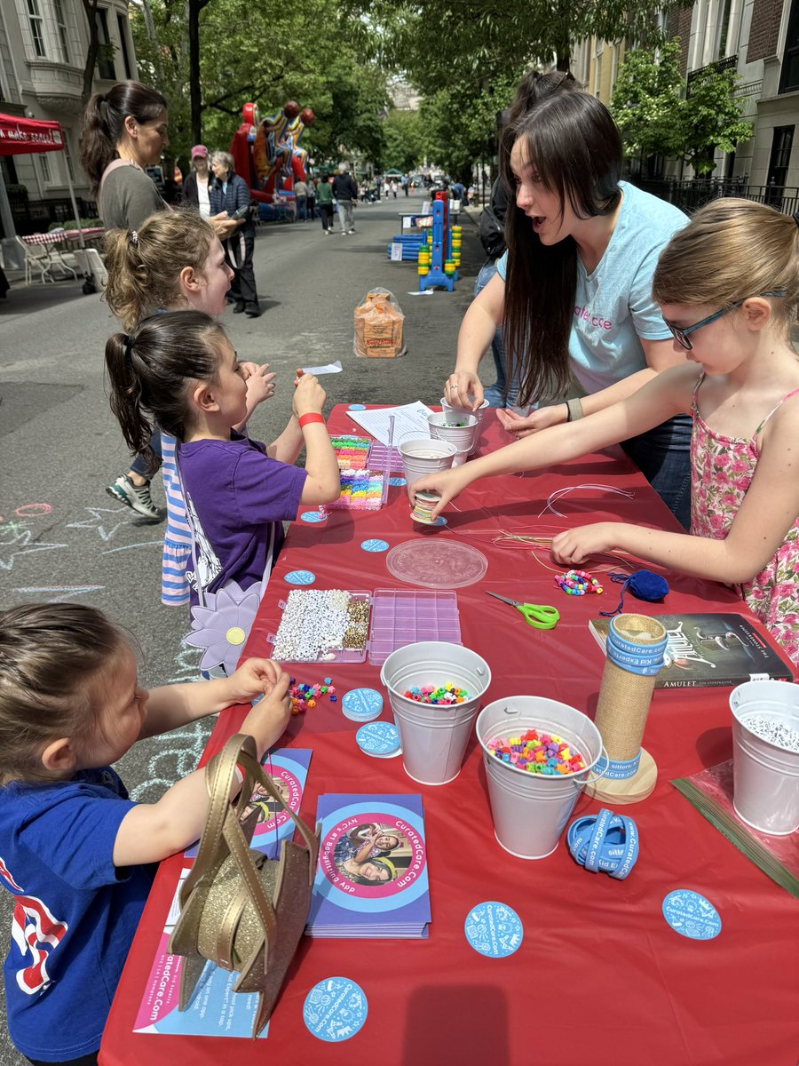 CuratedCare's tweet photo. We had the absolute best time bringing Taylor Swift-inspired friendship bracelets to the fab fams of PS 6! Couldn’t decide what was cooler - the bracelet designs or kiddos 😉✨🤙 Thanks for getting into your Curated Care era upper east side fams! https://t.co/2CjB7NJ6B4