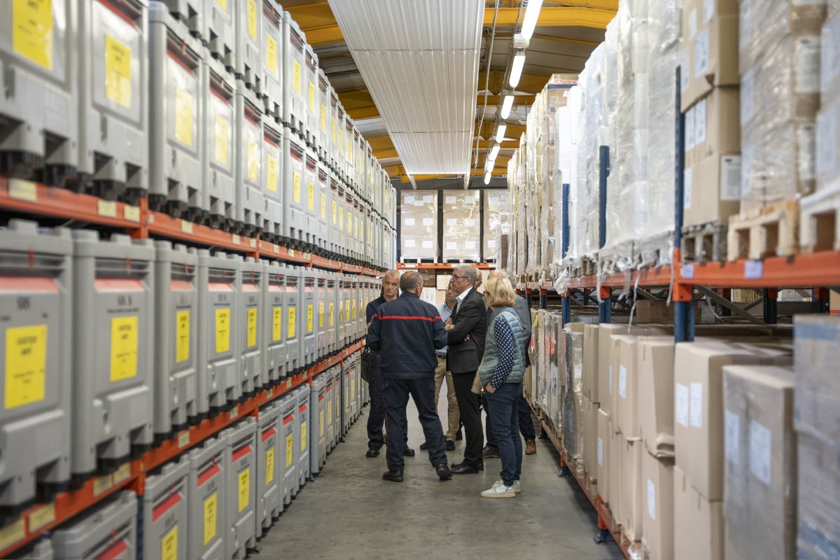 Visite du centre logistique du @sdis38. Être préparé à tout, tout le temps, et sur tout le territoire. Merci à l'ensemble des sapeurs-pompiers qui s'engagent pour nous secourir et nous protéger.