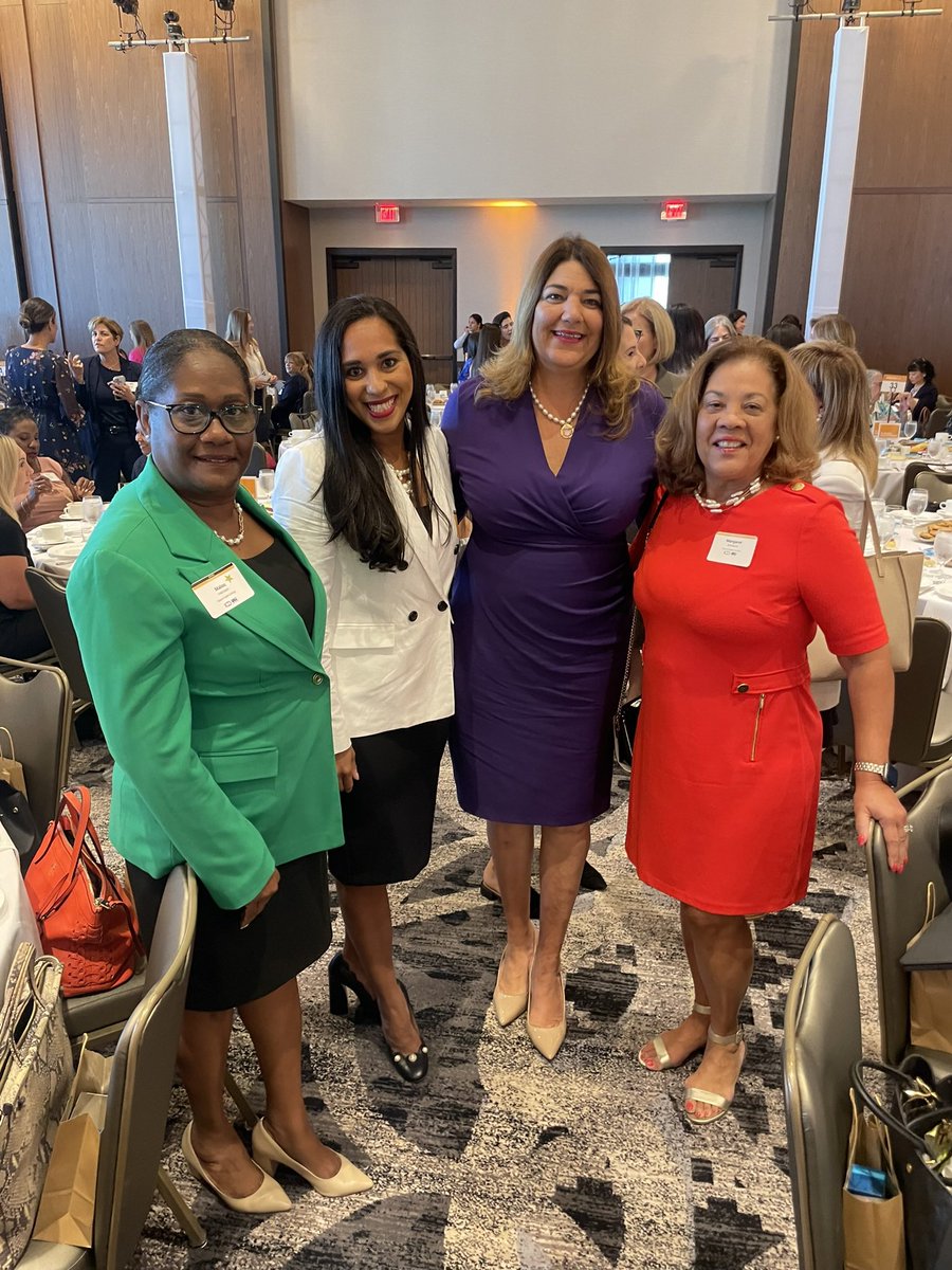 Inspiring morning at the annual @UnitedWayMiami Women United Breakfast! @MDCollege is proud to be partners in building a #StrongerMiami. Congratulations @symerias for an unforgettable centennial celebration, highlighting United Way's pivotal role as a beacon of hope in our
