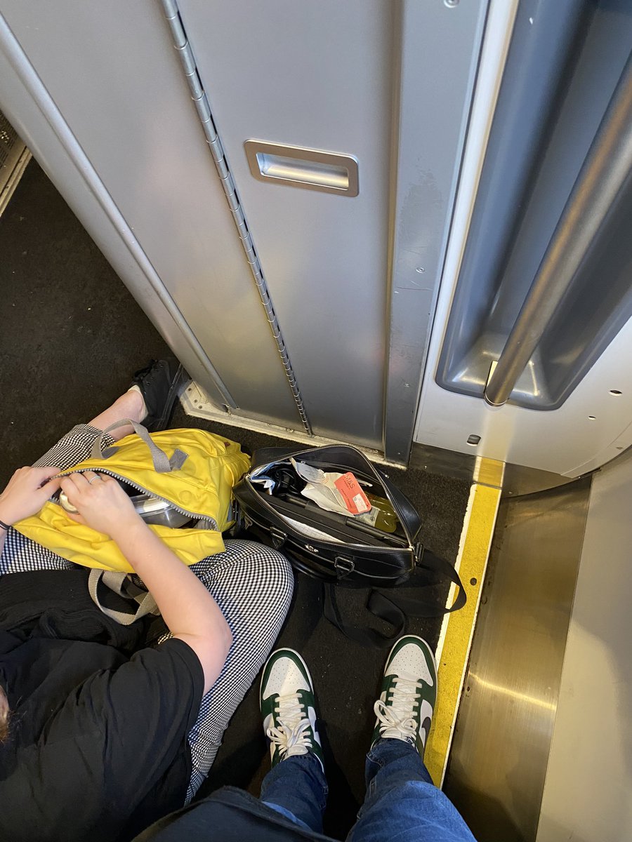 Scotty4687's tweet photo. @AvantiWestCoast Still squashing people on like sardines!! NEVER TRAVEL WITH THIS TRAINLINE! https://t.co/6yGINIyxsG