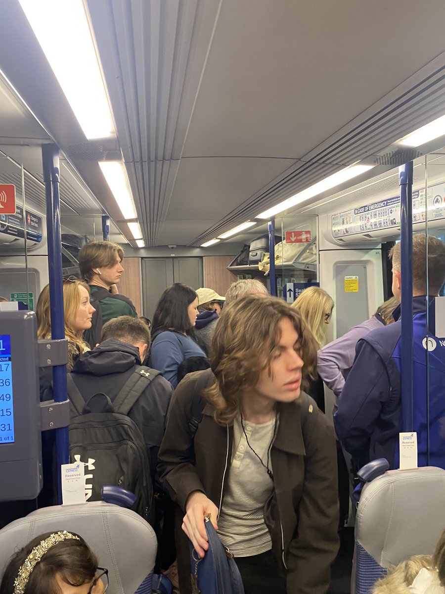 Scotty4687's tweet photo. @AvantiWestCoast Still squashing people on like sardines!! NEVER TRAVEL WITH THIS TRAINLINE! https://t.co/6yGINIyxsG