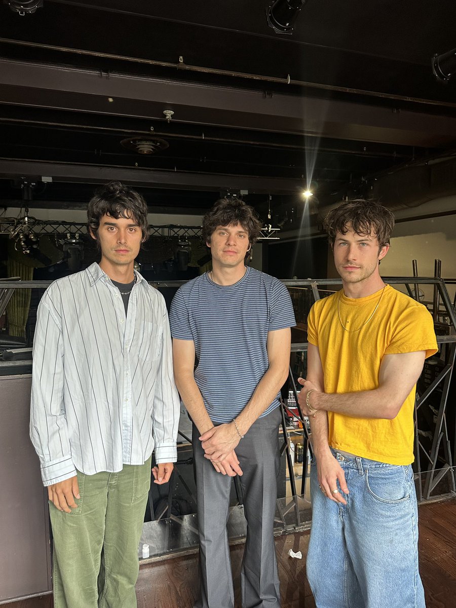 wallowsmusic's tweet photo. Hello from New York. ‘Model’ has officially started releasing around the world…

Don’t miss the livestream from Bowery Ballroom tonight at 9pm ET on @amazonmusic’s twitch channel and Prime Video. 

‘MODEL’ THE ALBUM OUT AT MIDNIGHT https://t.co/rFYvciRg2e