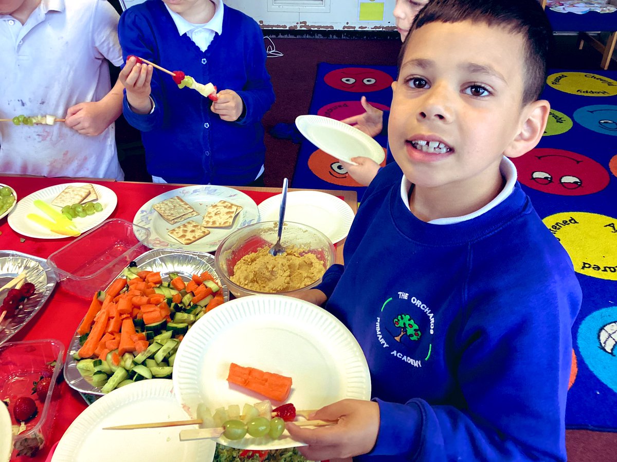orchardsac's tweet photo. Their faces say it all! A fantastic lesson for #DesignAndTechnology experimenting with healthy food by making skewers. They then had to evaluate what they liked and what they would change.
#year2 #healthyeating @greenheartLP https://t.co/pTTU23Ykoa