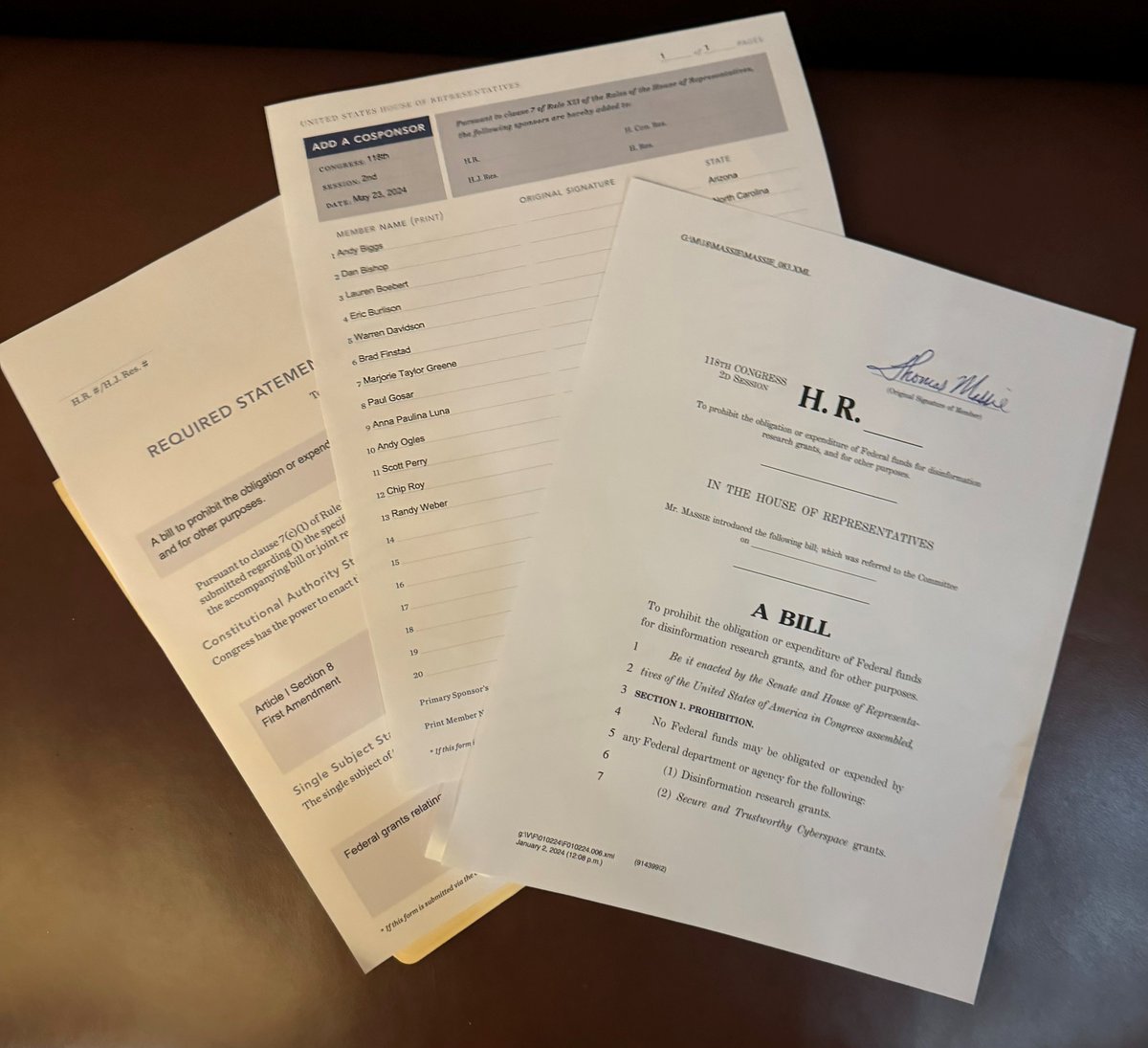 I've introduced HR 8519 to eliminate taxpayer funding of online censorship. The Twitter Files showed the government colludes with private companies and universities to violate the 1st Amendment. Congress must use the power of the purse to end this unconstitutional activity.