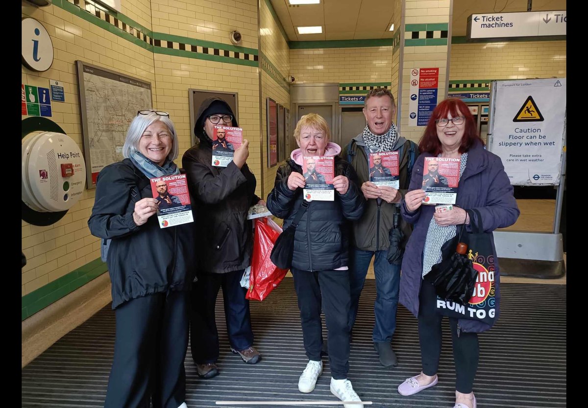 Lots of Andrew Feinstein supporters out canvassing the stations in Holborn & St Pancras. Lots of very unhappy people who won’t be voting for Starmer. This was just one of our many groups.