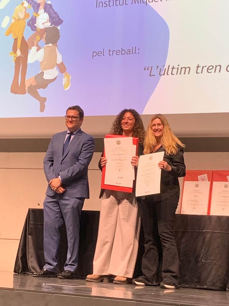 INS Miquel Martí i Pol tweet media