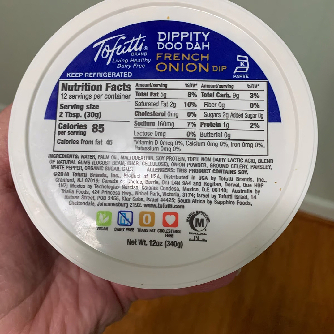 Throwback! Tofutti French Onion dip from 2018. But today! All Tofutti dips are 10% off this week on @GoPlantx! Use code MAYTOFUTTI10. Ends 5/25. bit.ly/tofuttiplantx 🧄🧅 #tofutti #plantx #dairyfree #vegan