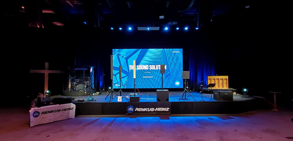 RenkusHeinz's tweet photo. #RenkusHeinz is on the road this week with Mountain AV Marketing, showcasing our advanced loudspeakers! We've had some fantastic demos already. If you're in the Rocky Mountain area, check out our last few stops! 🚐📍
#TheSoundSolution #proaudio #loudspeakers #roadshow #avtweeps https://t.co/LKCcZk3FYv