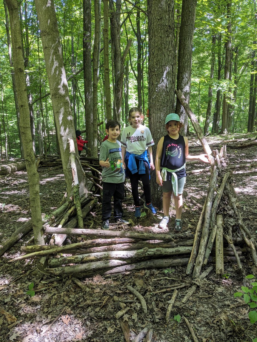 We had an exciting day of working on Survival Skills with the Grade 3-5's from @JacobBeamPS! @ColleenFast1 @dsbn #playexplorediscover #outdoored #survivalskills
