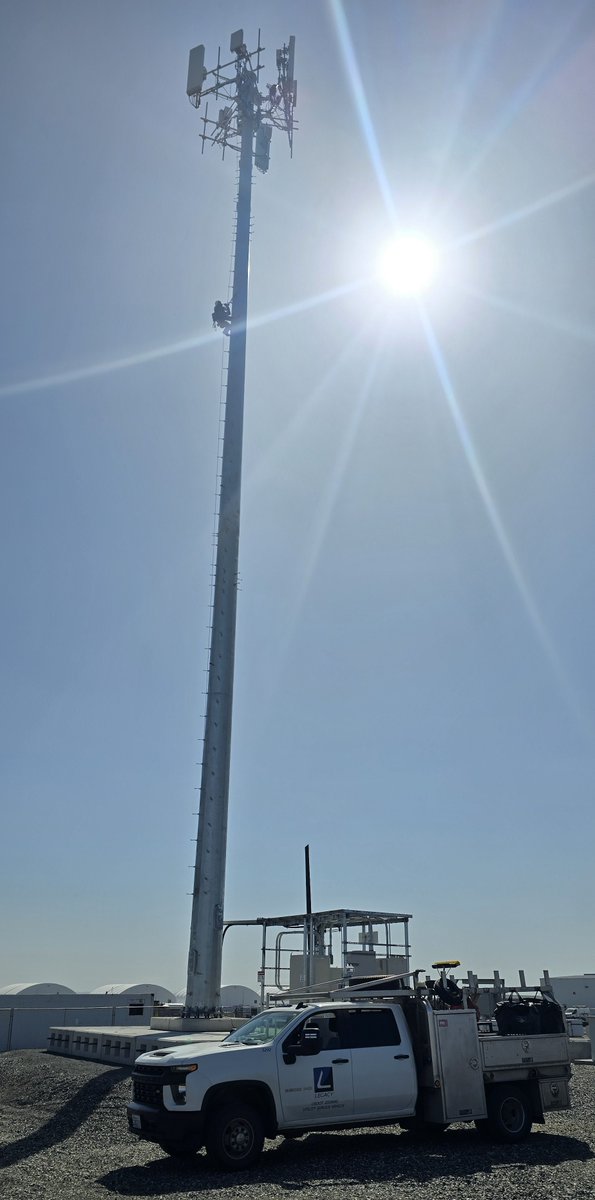 LegacyTowers's tweet photo. Jordan B. snapped this great shot of Mat P. making his way up the monopole to capture some final closeout photos for our customer. Excellent job, guys!
#safetyisourcorevalue #teamlegacy #monopole #towerclimber #closeouts #wherewework #legacy #thankyou #ascend https://t.co/NeCq8isDA6