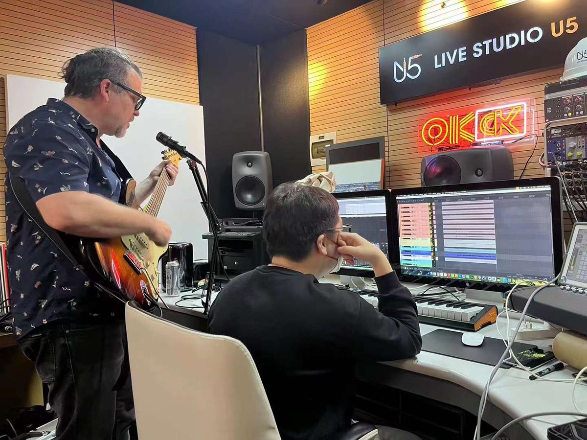 Hogchoker_band's tweet photo. Just finished the third recording session for the new album - four more tracks completed at OKOK Recording studio, Shanghai. https://t.co/GYjFpOXl9F
