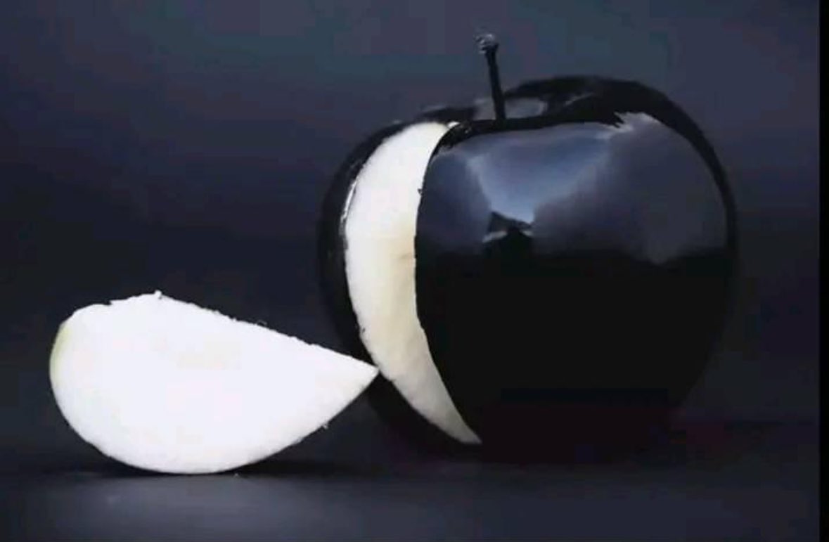 Schon mal einen Lakritzapfel probiert? 

#Lakritz #drop #Lakrids #Lakrits #Lakkris #licorice #liquorice #regaliz #reglisse #licoricelove #liquoricelove #licoricelovers #liquoricelovers