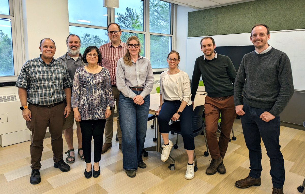 iSEE welcomed faculty from @unibirmingham this month to discuss #sustainability education initiatives! They also toured the net-zero @ECEILLINOIS building & other @UofIllinois highlights. ♻️ An iSEE team will fly to Birmingham in June as part of our ongoing BRIDGE partnership! 🇬🇧