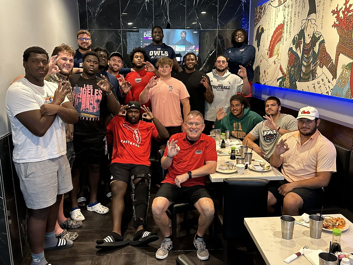 A great afternoon having unlimited Sushi and Chinese in Boca Raton. These Big Owls can do some damage. 💪🦉 #WinningInParadise