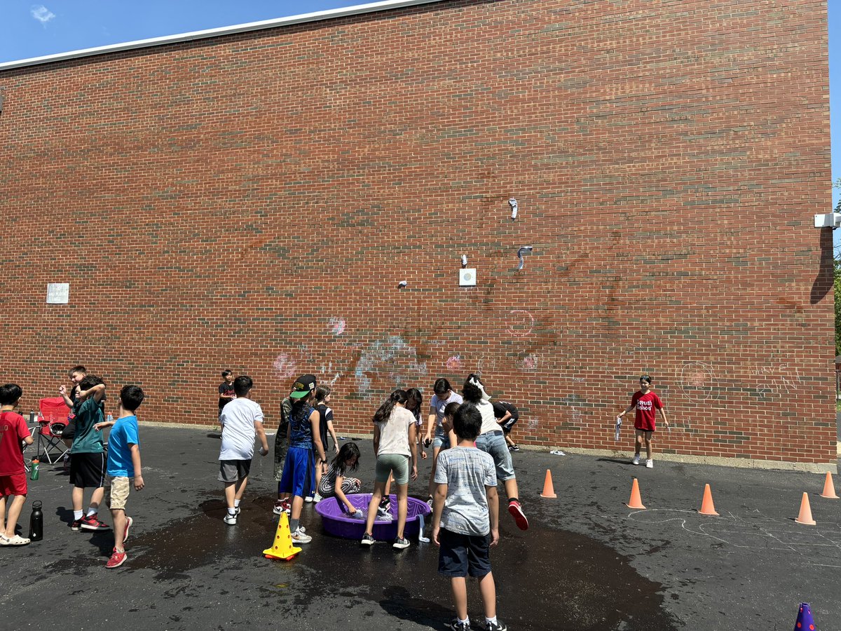teachpe24's tweet photo. Field Day 2024. Perfect weather, tons of fun and memories made. Our 5th graders did awesome as field day leaders. https://t.co/8TEnMePTMi