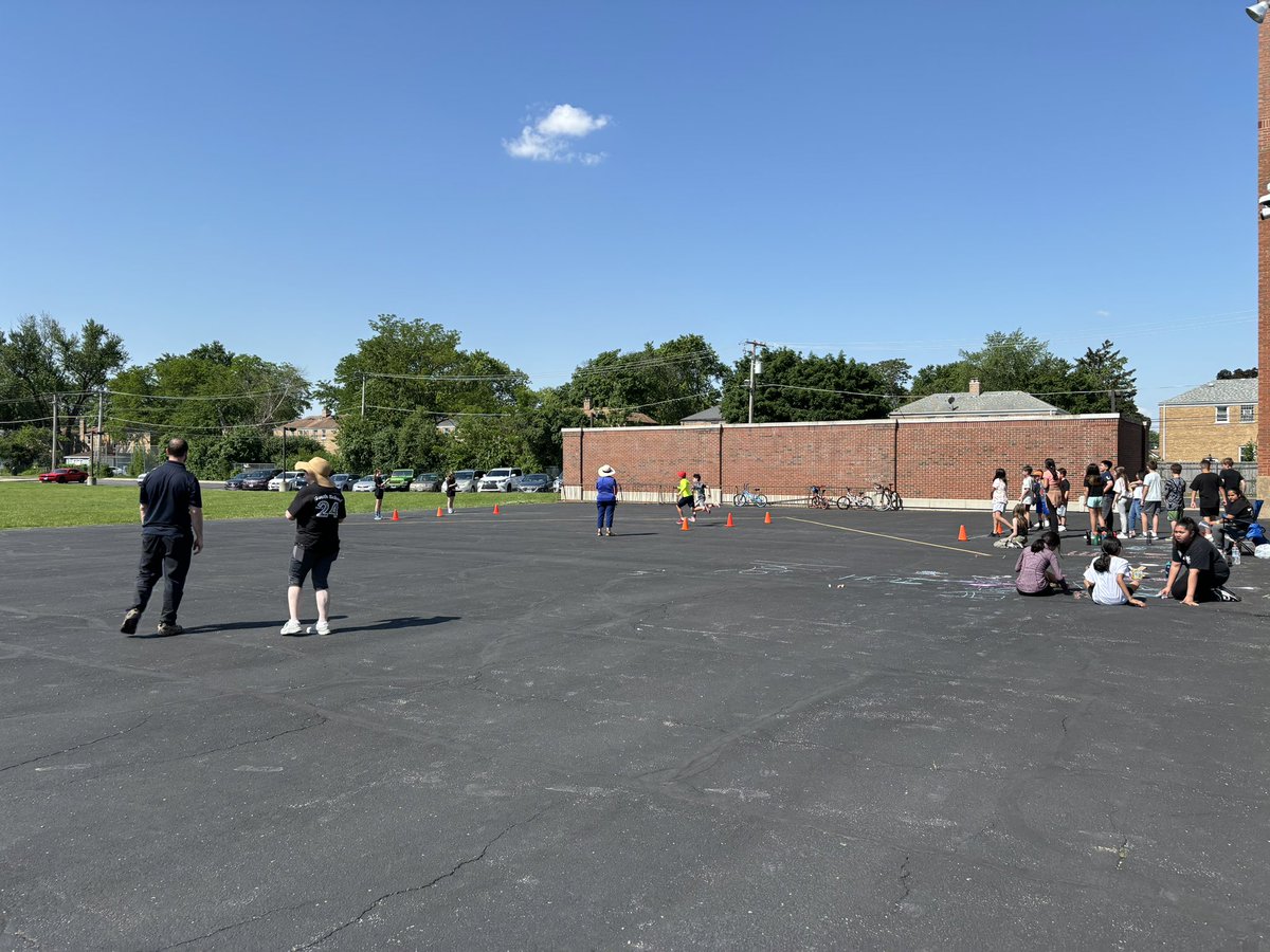 teachpe24's tweet photo. Field Day 2024. Perfect weather, tons of fun and memories made. Our 5th graders did awesome as field day leaders. https://t.co/8TEnMePTMi