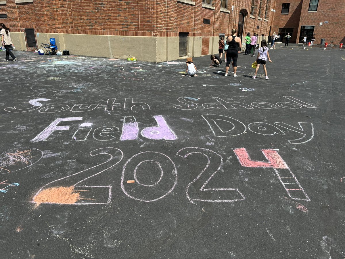 teachpe24's tweet photo. Field Day 2024. Perfect weather, tons of fun and memories made. Our 5th graders did awesome as field day leaders. https://t.co/8TEnMePTMi
