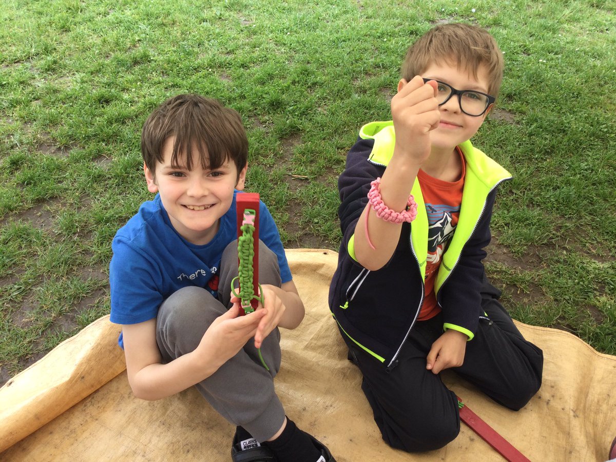 ThamesideSch's tweet photo. Survival bracelets made. Can you guess how many metres of paracord each of these contains? #lionstps #leopardstps #nolimitstps  #year4camp https://t.co/9w8BPw1iE2
