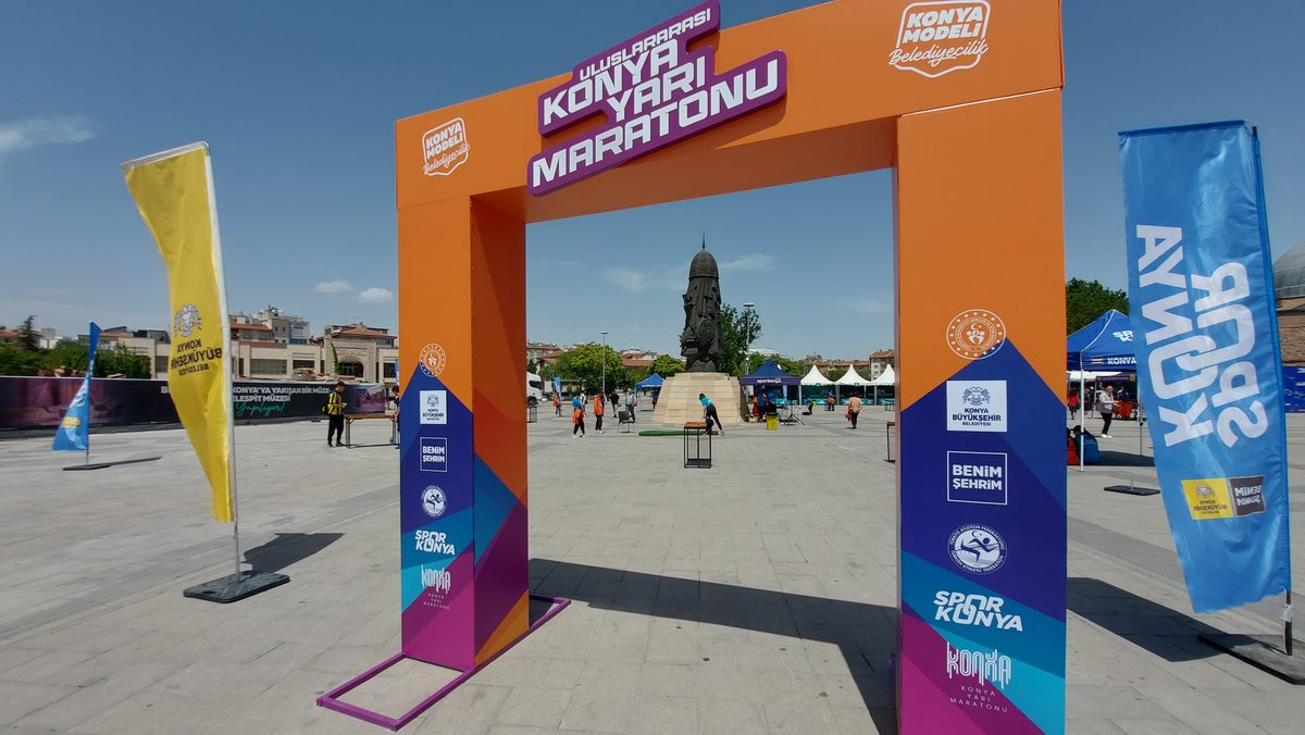 idriskutuk's tweet photo. Uluslararası Konya Yarı Maratonu 26 Mayıs Pazar günü hazırlıkları.
#Konya
#KılıçaslanMeydanı https://t.co/xxla6Yjeyi