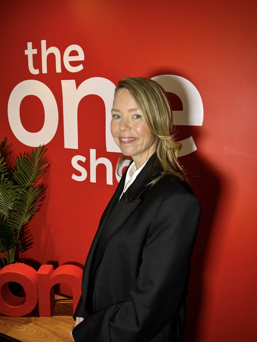 Anna Maxwell Martin is back on the stage, but first she’s in #TheOneShow studio to give us all the details 👀 

Don’t miss Anna telling us about her new political thriller, also starring James Corden 🎭

#TheOneShow is live now 👉 bbc.in/3VaeOPr