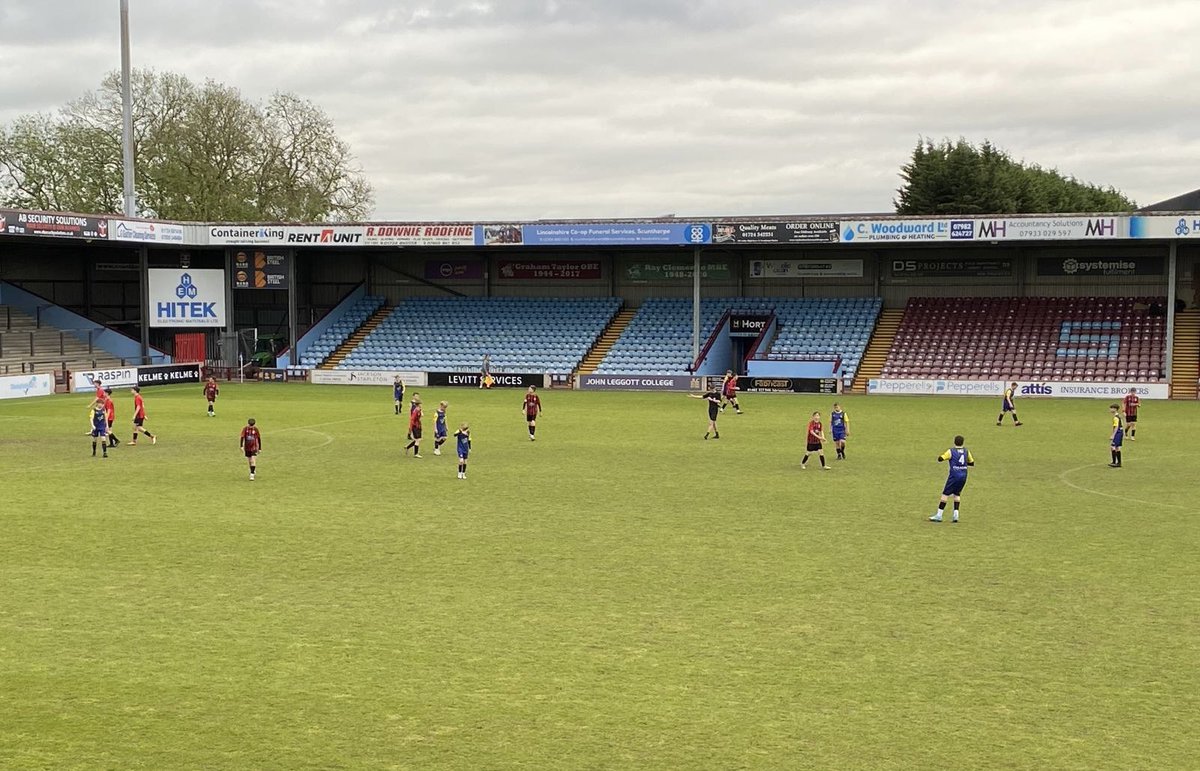 🏟️ PITCH HIRE This evening, we welcome Bottesford Town Under-12s against Messingham Juniors Under-13s for our latest pitch hire at the Attis Arena. #UTI #IRON