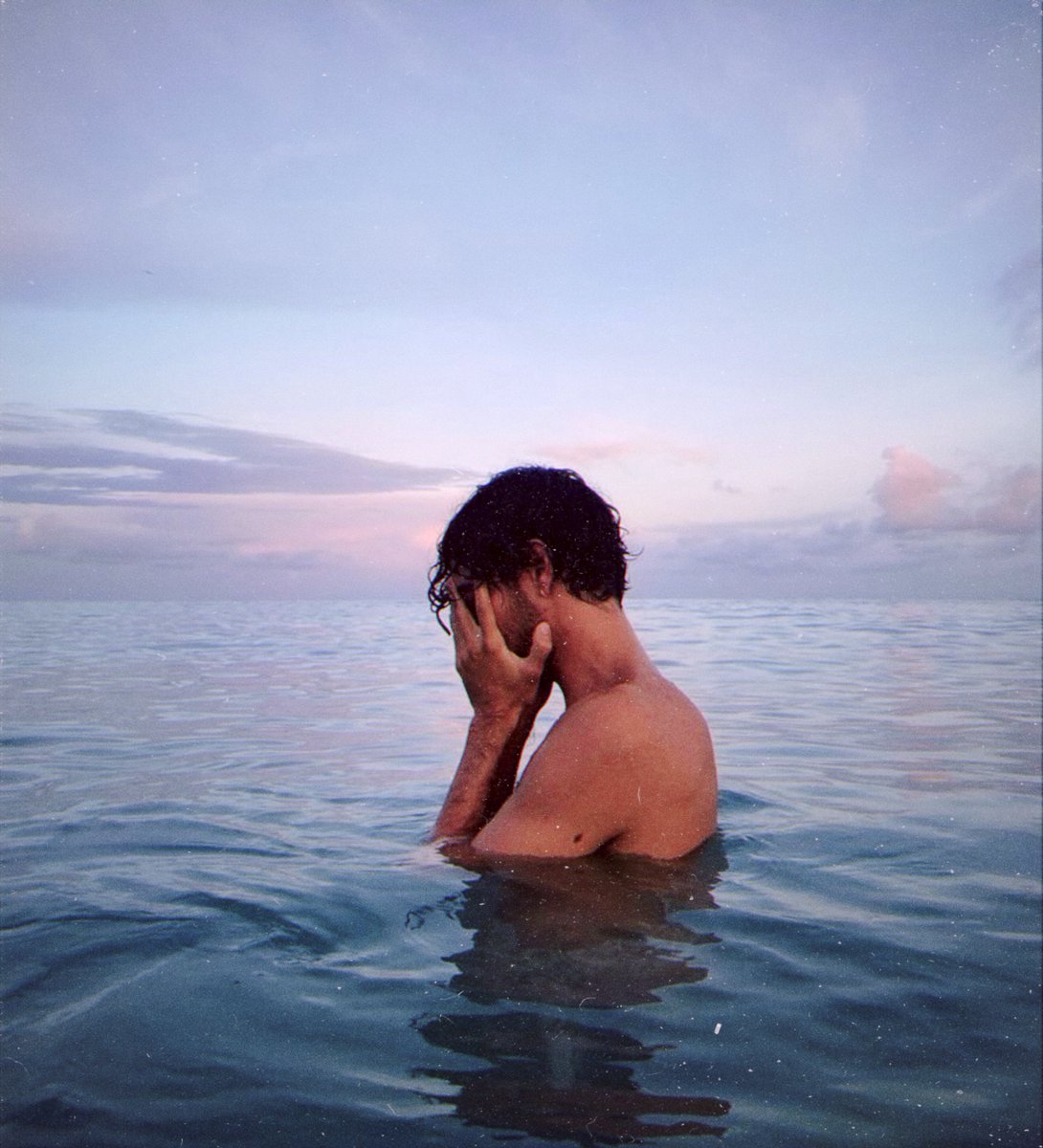 notafilmcamera's tweet photo. Deep blue sea 🌊

Developed with Palm Springs 🎞️ https://t.co/BwQxUDB34b