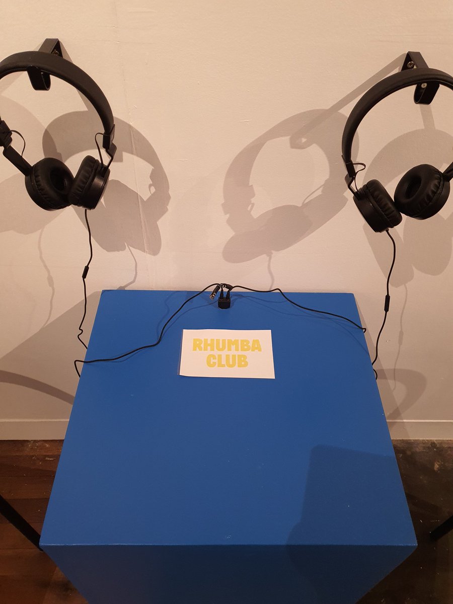 DanielClauzier's tweet photo. Demain soir à 18h ouvre l'exposition collective "Un Bref Instant de Temps" au centre d'art contemporain de Châtellerault, dans laquelle figure ma série de photos "Fragile", exposée avec la musique de @itsrhumbaclub qui en a inspiré les citations.
✨✨✨✨✨✨✨ https://t.co/2hPjKC2bD0