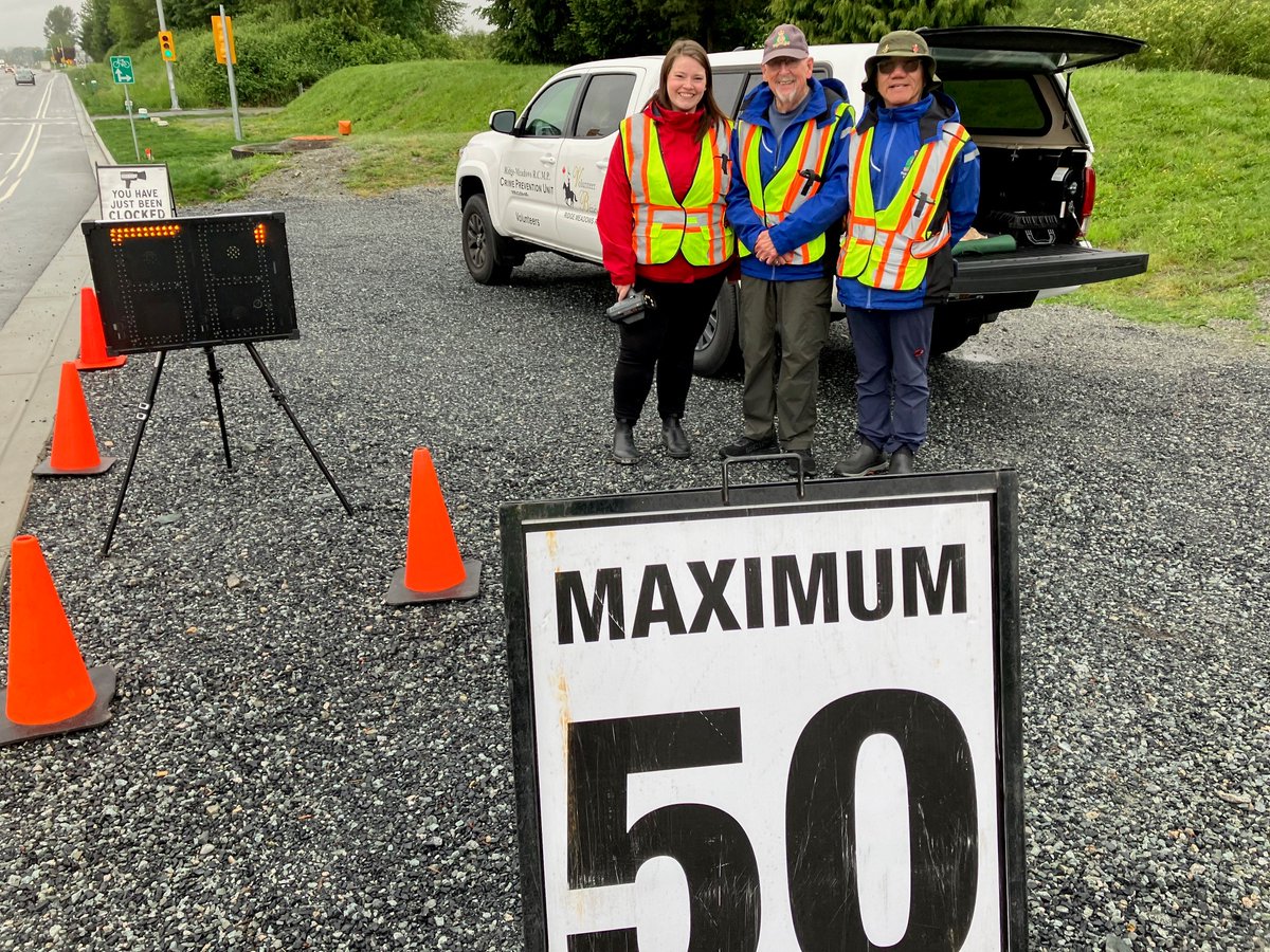 RoadSafetyKate's tweet photo. SWOOP-ing(Speed Watch Out On Patrol) it up in @citypittmeadows w/these great @RidgeRCMP Crime Prevention Volunteers this week. Enforcement was also out reminding drivers to slow down. #NoNeedForSpeed @ICBC  Please 🙏 slow down &amp; watch for vulnerable road users. 🚗🚓🚴‍♂️🚶‍♂️🚶‍♀️ https://t.co/ZEk9GblsqC
