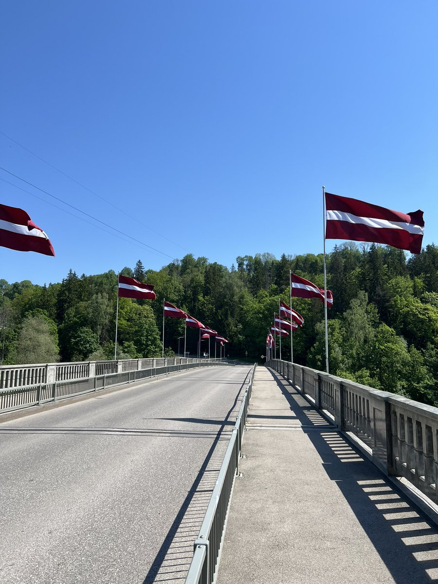kazacenkojanis's tweet photo. Jo šeit ir Latvija :) #Sigulda #Latvia https://t.co/HkbBRjAZtp