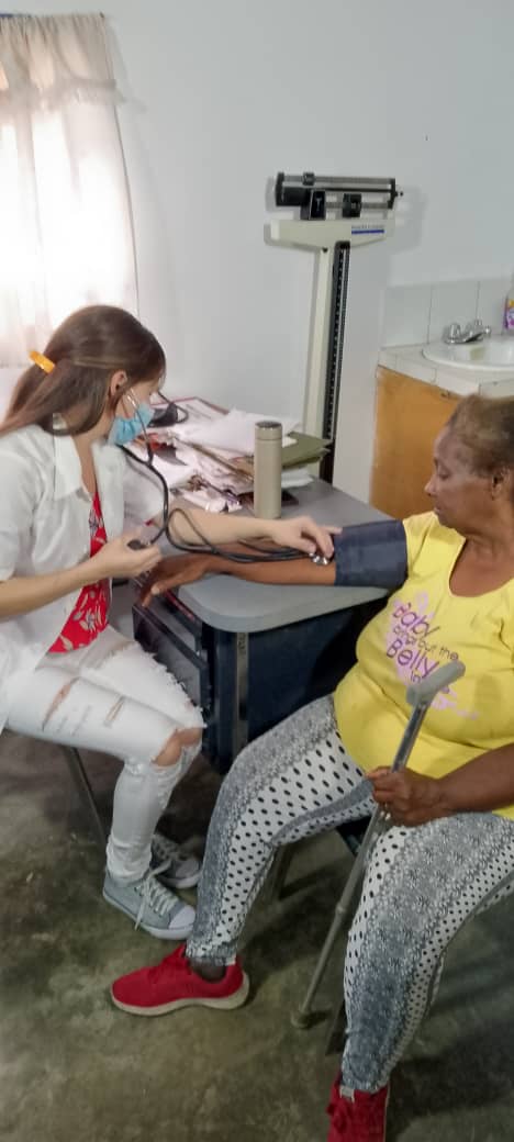 No claudicaremos jamás ni cederemos en nuestros principios. Humanistas y solidarios por siempre. #40AniversarioUCCM #CubaCoopera <a href="/cubacooperaven/">Brigada Médica Cubana en Venezuela</a> <a href="/MINSAPCuba/">Ministerio de Salud Pública de Cuba</a> <a href="/japortalmiranda/">José Angel Portal Miranda</a>
<a href="/Colaboracionqba/">Unidad Central de Cooperación Médica 🇨🇺</a> 
<a href="/CubaMir_Ven/">Brigada Médica Cubana Estado Miranda</a> 
<a href="/DrYusleivy/">Dr. Yusleivy Martínez</a> 
<a href="/CdiCalifornia/">CDI La California Sur Estado Miranda</a>