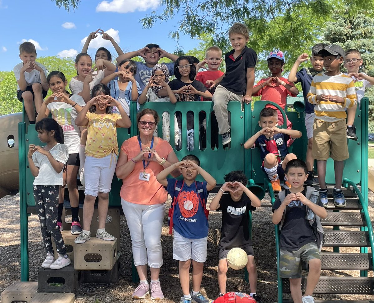 Mrs. Zeitlin tweet media