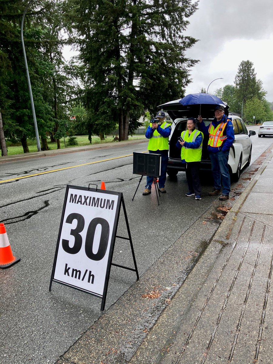 RoadSafetyKate's tweet photo. SWOOP-ing(Speed Watch Out On Patrol) it up in @citypittmeadows w/these great @RidgeRCMP Crime Prevention Volunteers this week. Enforcement was also out reminding drivers to slow down. #NoNeedForSpeed @ICBC  Please 🙏 slow down &amp; watch for vulnerable road users. 🚗🚓🚴‍♂️🚶‍♂️🚶‍♀️ https://t.co/ZEk9GblsqC