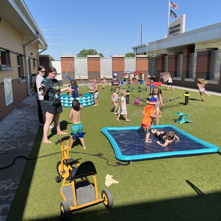 BlackmoreBears's tweet image. What an AMAZING day for Play Day!  Such many fun times and memories made!! #BEfamily #PartOfThePride