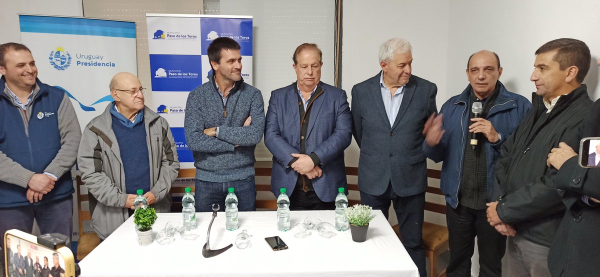 JND_uy's tweet image. El sec. Gral de la #JND @DanielRadioP participa de la inauguración del Centro de información, derivación y diagnóstico : "Un paso a la esperanza", junto al Intendente de @idTacuarembo Wilson Ezquerra, Ministro del @midesuy @asciarram y el Alcalde de #PasodelosToros @luisirigoin