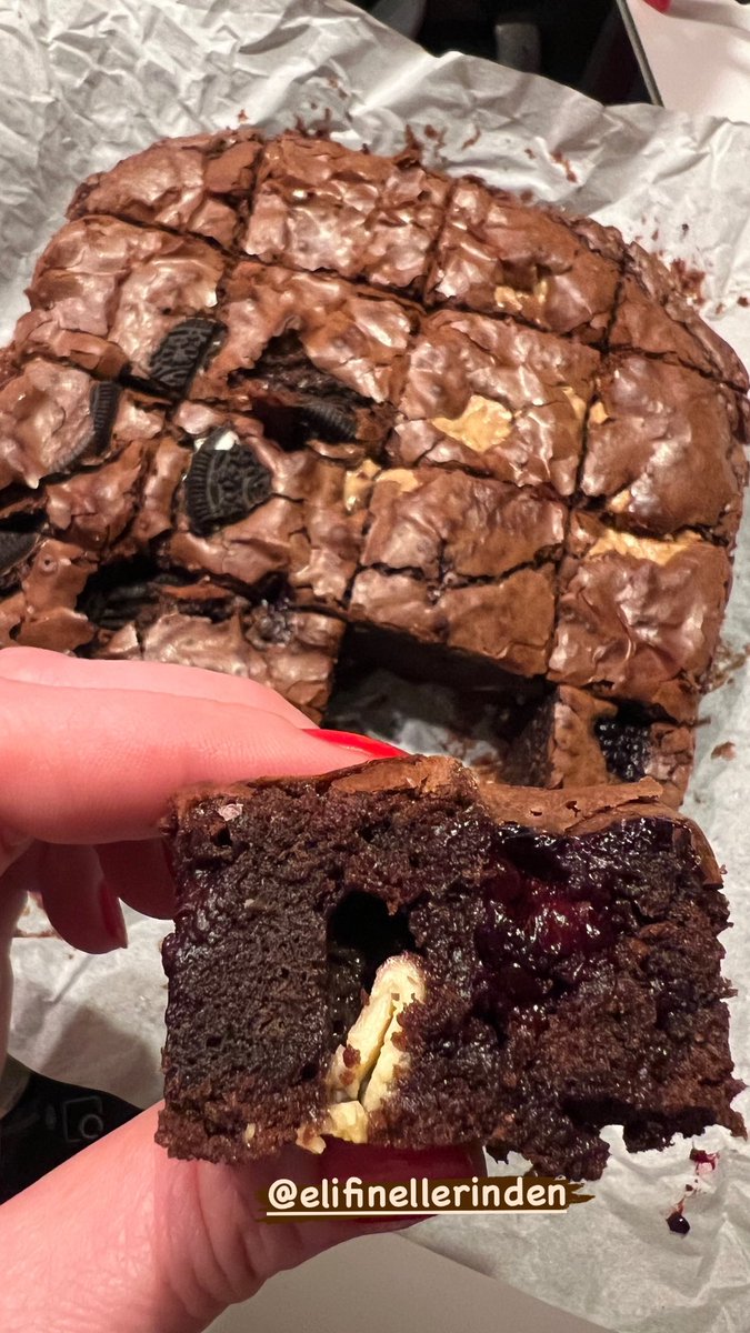 Böğürtlen&amp;Beyaz Çiko lu Dolunay Brownie mm 🫶🏻🍫 #Dolunay