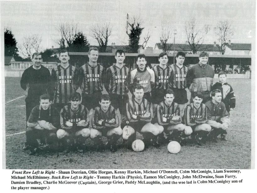 'BY GEORGE, FARM GO OUT' In February 1992 we headed to Whitehall to take on then LOI side Home Farm in the FAI Cup. Despite having 2 future Finn Harps managers, Ollie Horgan & Charlie McGeever sent off, 2 George Grier goals gave us a 2-0 victory ❤️🖤👏👍