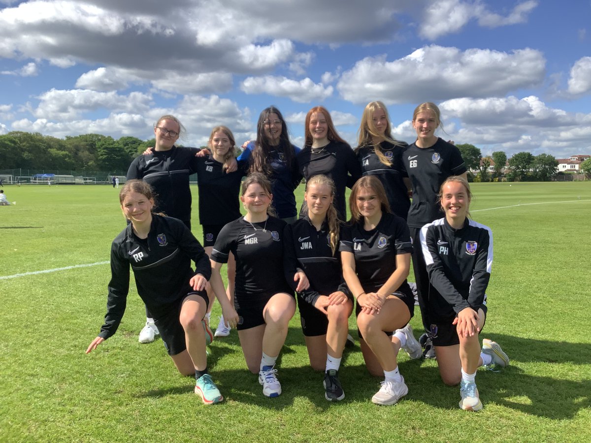 SHSPEDEPT1's tweet photo. Pleasure to take these awesome U17 girls away to play in the @EclipseCricCon Essex Cup. They gave an excellent Forest School side a really good game but fell just short in the chase. Special thanks to Amye S for 6 years commitment &amp; leadership to #SHSCricket https://t.co/hcpPVPmz18