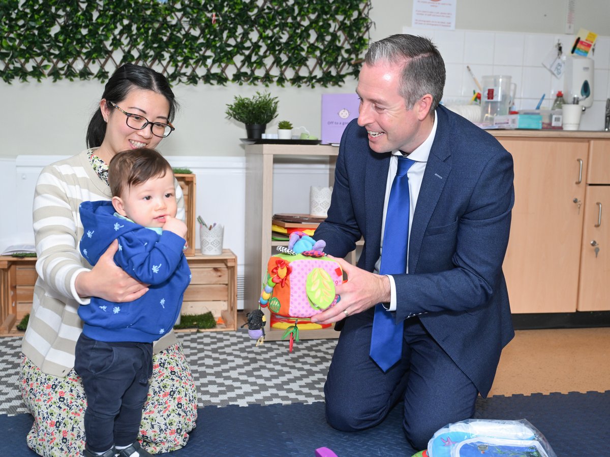 Education Minister @paulgivan visited East Belfast Sure Start today to meet staff, parents and children following his announcement of a £25million package of measures to support children, parents and providers with early learning and childcare in 2024/25. More: