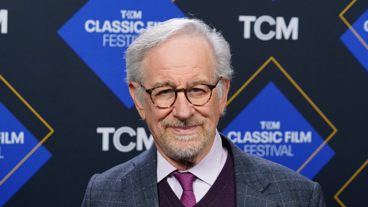 Steven Spielberg is back back back in event film territory, with a mysterious new, David Koepp-scripted movie due in 2026. Learn more: empireonline.com/movies/news/ne…